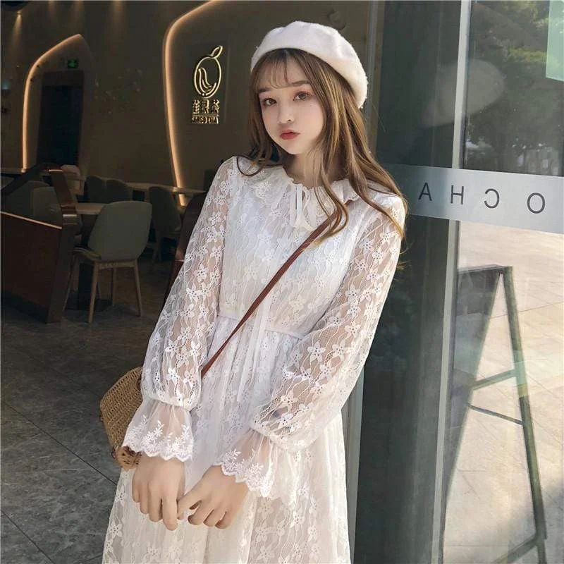 Women's Sweet Lace Peter Pan Collar Mid-length Dresses