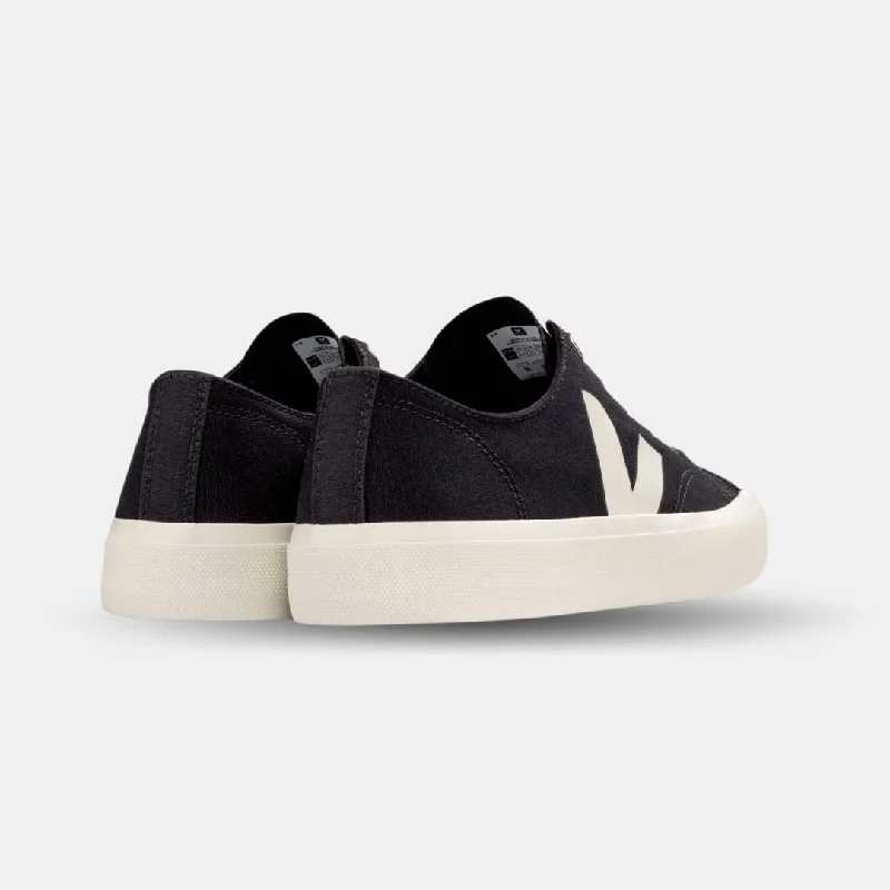 Veja Men's Wata II Low Canvas Black Pierre