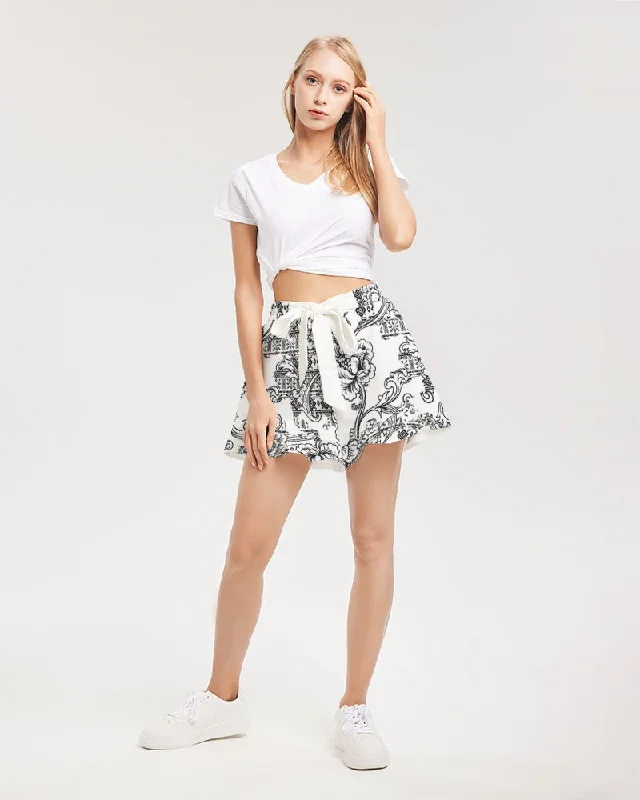 Hot Girl LOVE MONEY Women's All-Over Print Ruffle Shorts